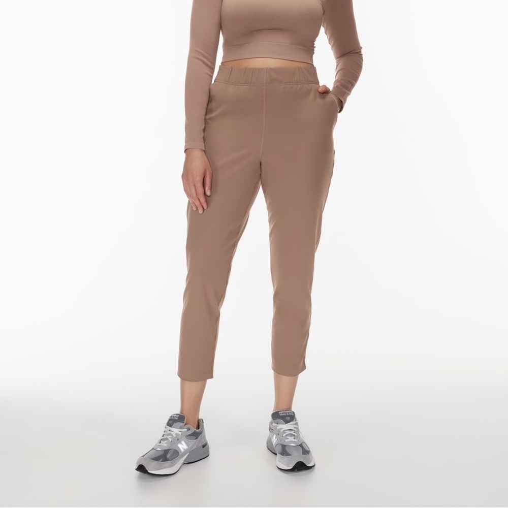 Aritzia The Group by Babaton Weekender Pant​​